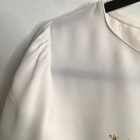 Zara Classy Women’s Top Long Sleeves with a bow and Flowers in the Front US M - Picture 5 of 16